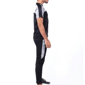 2025 nueva llegada al por mayor verano hombres Casual camiseta y pantalones conjunto transpirable camiseta y pantalones conjunto - Product Image 3