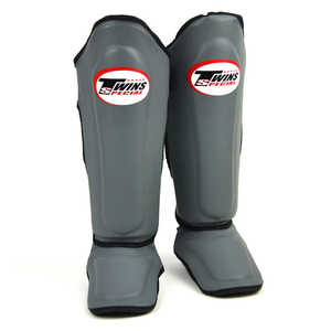Protections de tibia en cuir personnalisables et légères - TWINS Muay Thai Kicking Arts & MMA Protection - Product Image 3