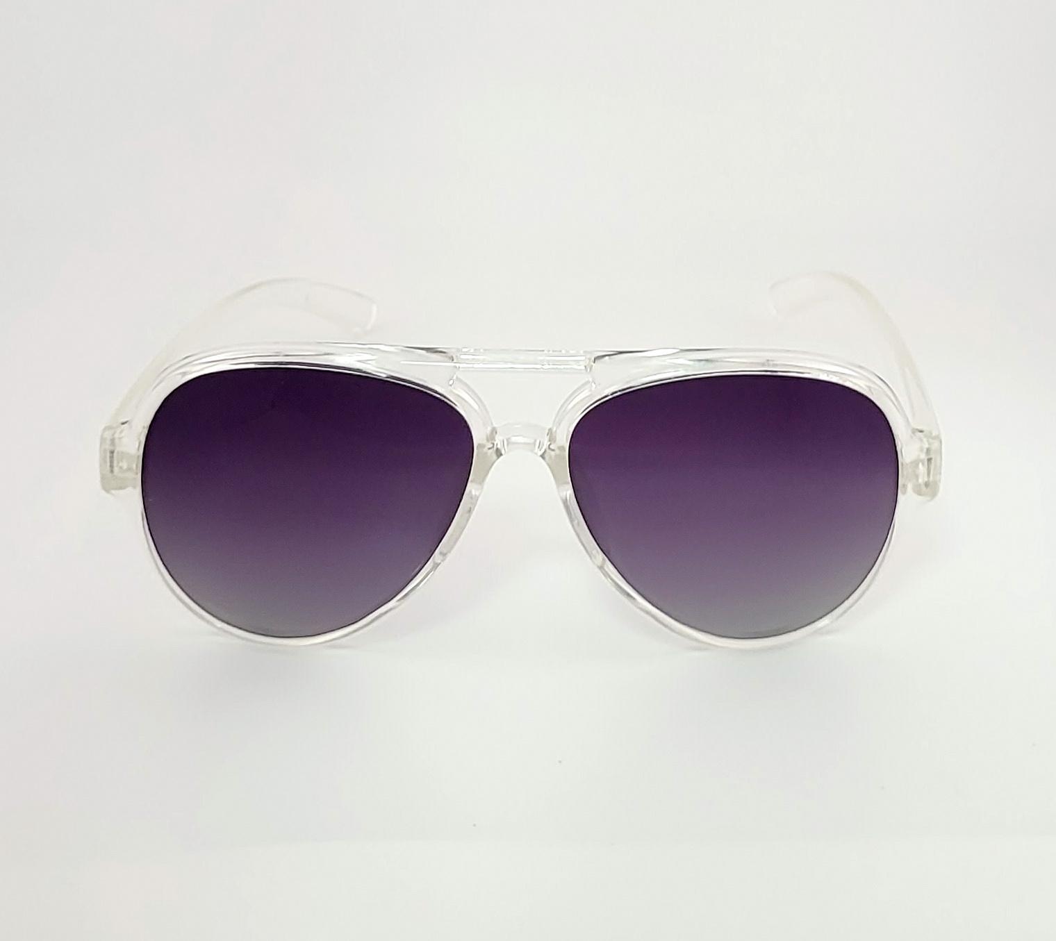 C6: สีม่วง