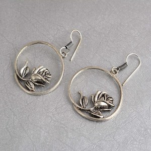 Gran oferta par de pendientes de gota de corazón Rosa tatuaje Flor de San Valentín, pendiente colgante de rodio negro de Metal de latón joyería para regalos - Product Image 4