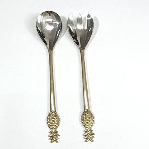 Juego de Cubiertos para Servir Ensaladas de Acero Inoxidable, Diseño de Concha Dorada Pulida a Mano, Juego de Cubiertos para Servir en la Cocina - Product Image 3