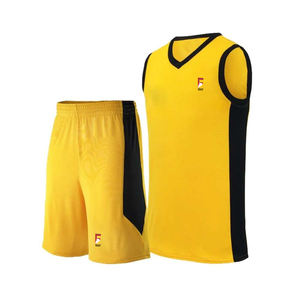 Ensemble d'uniformes de basket-ball unisexe en polyester de haute qualité Short en jersey imprimé avec logo personnalisé pour adultes tailles XS-XL - Product Image 1