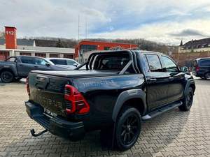 NUEVO/USADO 2023 Toyota Hilux Doble Cabina INVINCIBLE 2.8 Transmisión Automática SUV/Vehículo Todoterreno/Pickup - Product Image 2