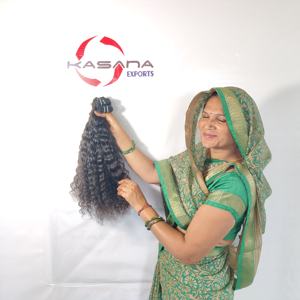 Vente en gros d'extensions de cheveux bruts naturels vietnamiens à cuticule alignée 100% pour femmes, styles de boucles ondulées de couleur noire, paquets disponibles en vrac - Product Image 1