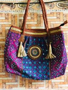 Bolso de BANJARA indio hecho a mano para mujer, bolso de hombro de algodón de estilo bohemio con bordado Vintage de lujo personalizado para compras nocturnas - Product Image 4