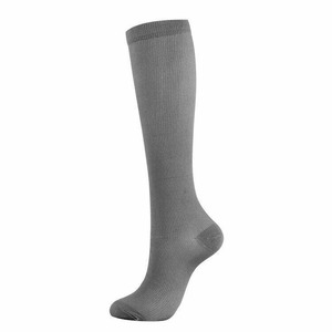 Chaussettes de compression de haute qualité Marathon Cyclisme Varices Chaussettes mi-hautes Jeunes Enfants Hommes Femmes Écologiques Séchage rapide - Product Image 4