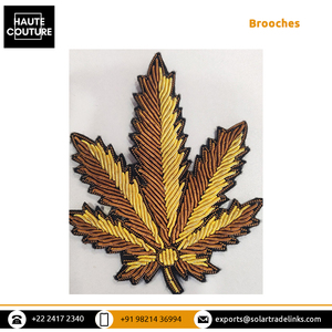 Broches Kora en forme de feuille de palmier de 7cm de qualité authentique, faites à la main, disponibles en couleur et taille personnalisées à un prix de marché minimal - Product Image 4