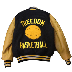 Venta al por mayor chaquetas universitarias personalizadas para hombre con cuerpo de lana manga de cuero y parches bordados bordado de letras personalizables - Product Image 3