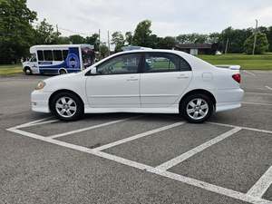 Toyota Corolla S 2007 / Disponible para la Venta con Bajo Kilometraje, Motor de Gasolina / Auto Usado en Excelentes Condiciones, Sin Accidentes ni Problemas - Product Image 3