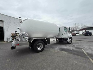 รถบรรทุกหัวลากดีเซล 6x4 แชสซีเหล็กมือสอง สำหรับงานหนัก เหมาะสำหรับอุตสาหกรรม โลจิสติกส์ และขนส่งสินค้า - Product Image 4