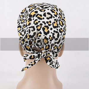 Envío gratis en sombreros quirúrgicos de enfermería informales al aire libre diarios con forro de satén crudo a fino Categoría de producto Sombreros y gorras - Product Image 3