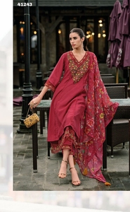 NEW DESIGNER <b>KURTI</b> SET - Product Image 3