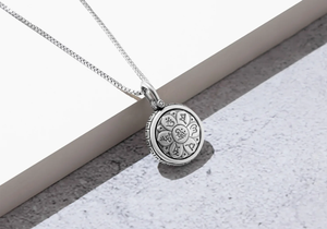 Pendentif Hip Hop Rotatif à 360 Degrés en Diamant de Haute Qualité, Bijou Glacé Plaqué Argent en Alliage de Zinc, Breloque de Rappeur, Approvisionnement Direct Indien - Product Image 2