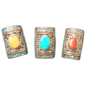 Anneaux de pierres précieuses classiques tibétaines mélangent des bagues en alliage de coupe ovale à la mode - Product Image 3