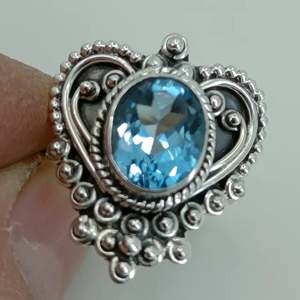 Anillo Hecho a Mano para Mujer de Plata de Ley 925 Sólida de Navya Craft con Topacio Azul, Tallas 4-13, para Navidad, Aniversario, Día de San Valentín - Product Image 5