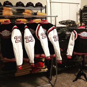 Nouvelle veste universitaire en cuir de laine personnalisée en gros pour hommes hiver chaud brodé Chenille Patch équipe Letterman manteau - Product Image 5