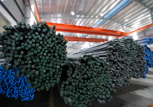 Barres d'armature en acier au carbone haute résistance pour béton et construction - Fabricant vietnamien de matériaux de construction, barres d'armature déformées/barres d'armature - Product Image 5