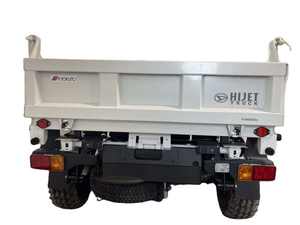 Paquete 2024 2025: Motor de 660cc de Aspiración Natural, Neumáticos Todoterreno, Sedán Automático, Asientos de Cuero, Techo Panorámico para Nieve - Product Image 2