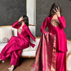Venta al por mayor de fábrica: Conjunto de 3 piezas de ropa india y pakistaní de diseñador FATEMA FASHION (Kurti, Pantalón, Dupatta) de seda Chinon para fiesta para mujer - Product Image 5