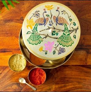 Boîte à épices en laiton élégante avec un design imprimé Dear, couvercle gravé de fleurs, fabrication artisanale, récipient de rangement pour la cuisine - Product Image 3