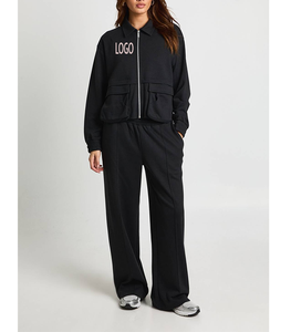 Conjunto Deportivo Casual con Forro Polar al por Mayor, Diseña Tu Propio Conjunto Deportivo con Estampado Térmico DTF, Chaqueta con Cremallera y Bolsillos Tipo Cargo para Mujer - Product Image 1