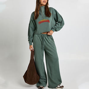 ชุดเซ็ต 2 ชิ้น กางเกงคาร์โก้ผ้ากำมะหยี่สำหรับฤดูหนาว พร้อมเสื้อฮู้ดดี้แบบซิป ล้างสีแบบแอซิดวอช แต่งดีเทลขาดๆ สำหรับผู้หญิง - Product Image 1