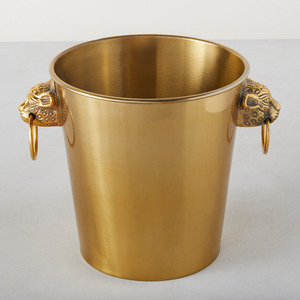 Le seau à glace traditionnel en laiton à double paroi avec couvercle et motif floral fini fait un cadeau parfait ce seau de saison festive - Product Image 5