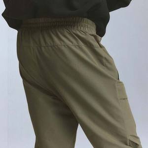 Pantalones Deportivos de Felpa para Hombre, Cintura Media, Corte Recto, Casuales, Ligeros, Ecológicos, Transpirables, con Bordado Personalizado al por Mayor - Product Image 4