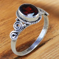 Bague Statement en Argent Sterling 925 avec Pierre Précieuse Grenat Rouge Naturel Taille Ovale Sertie en Bezel, Faite à la Main, pour Usage Quotidien, Vente en Gros