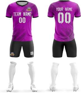 Camiseta de fútbol personalizada unisex, conjunto de pantalones cortos con cuello en V y nombre del equipo, camisetas personalizadas para adultos y jóvenes, servicios OEM - Product Image 1