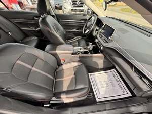 NISSAN ALTIMA 2.5 SR FWD 2023 d'occasion, conduite à gauche/droite - Product Image 3