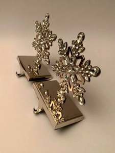 Support de bas en forme d'étoile en métal couleur or avec design festif parfait pour la fête d'autres articles de décoration de Noël - Product Image 2