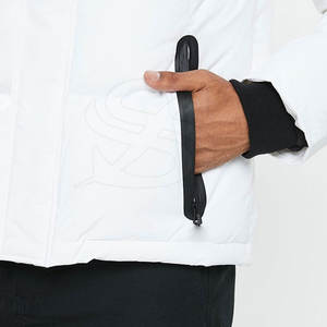 แจ็กเก็ตฤดูหนาวขนเป็ดลำลองสำหรับผู้ชายดูทันสมัยวัสดุน้ำหนักเบามีสีและขนาดที่กำหนดเองได้ - Product Image 5