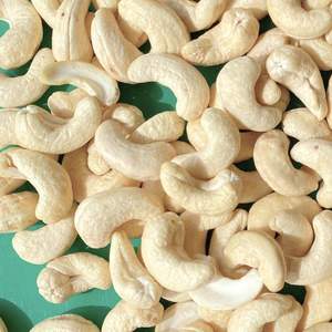 Noix de cajou du Vietnam de haute qualité prix d'importation noix de cajou Santigo emballage personnalisé de noix de cajou de qualité supérieure - Product Image 1