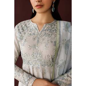 Ensemble de costume pour femme en tissu imprimé brodé PR-1259 - Product Image 3