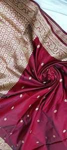 Saris de brocado de seda pura hechos a medida con borde dorado en 5 metros de longitud para tiendas de Sari en diseño Paisley de color azul. - Product Image 4