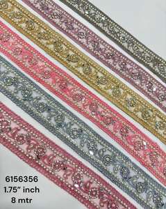 Le travail de la pierre sur mesure est brodé en onze couleurs dans des motifs ethniques à des fins diverses en 2 pouces de largeur. - Product Image 5