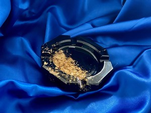 ถาดรองเถ้าซิการ์ทำด้วยมือทำจากเรซินแกะสลักชุบสังกะสีใช้ตกแต่งโต๊ะทำด้วยมือสำหรับตกแต่งโต๊ะโมเดลความรัก - Product Image 6