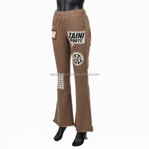 Pantalones de Mujer Premium de 280 GSM, de Polialgodón, Corte Acampanado, Tela Suave y Elástica en Color Marrón con Diseño de Logotipo Personalizado por Transferencia de Calor - Product Image 4