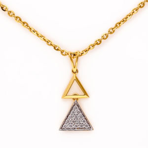 Collar con Colgante de Triángulo Geométrico de Doble Capa, Nuevo y Moderno, para Mujer, Regalo para Fiesta - Product Image 1