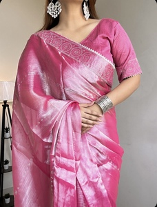 ผ้าไหมพรีเมียมสีชมพูอ่อนสไตล์อินเดีย สำหรับงานแต่งงานแบบบอลลีวูด  ผ้าซารีสำหรับผู้หญิง  ตกแต่งขอบอย่างสวยงาม  ชุดงานเลี้ยง  ดีไซน์ล่าสุด  ชุดพื้นเมืองสุดพิเศษ - Product Image 4