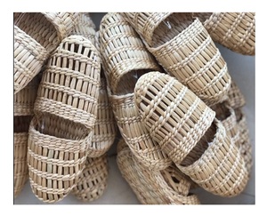 Gran oferta de pantuflas de jacinto de agua de verano para mujer hechas en Vietnam | Artesanía ecológica - Product Image 5