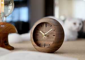 Reloj de escritorio de madera de nogal para dormitorio, reloj de mesa moderno de escritorio vintage reloj pequeño Retro creativo - Product Image 3