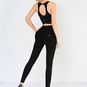 Vente directe d'usine Prix de gros Ensemble de yoga pour femme Ensemble de yoga pour femme taille haute fait des meilleurs matériaux - Product Image 3