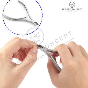 Coupe-ongles à cuticules en acier inoxydable de la meilleure qualité, respectueux de l'environnement, avec logo imprimé par Beauty Concept International - Product Image 3