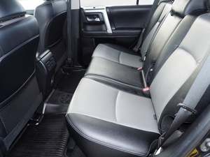 Toyota 4Runner SR5 Premium 4WD 2022 - Product Image 4