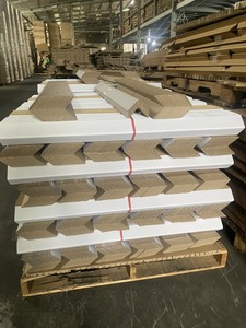 Diseño personalizado Kraft 90 grados papel de lujo corrugado precio de fábrica impermeable Ángel esquina borde Protector con estilo de bloqueo - Product Image 5