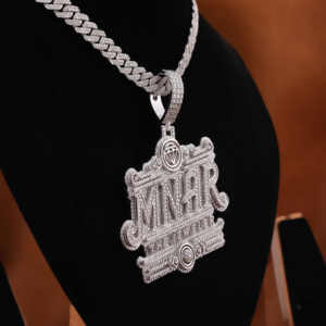 Personalizado 925 plata esterlina MNAR completo Iced Moissanite colgante 18K chapado en oro Unisex diamante cuerpo joyería Hip-hop estilo regalo - Product Image 4