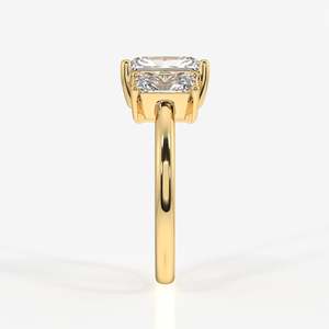 แหวนมอสซาไนต์ทรงเรเดียนท์คัทสามเม็ด ทอง 14k - แหวนมอสซาไนต์สุดหรู - Product Image 4