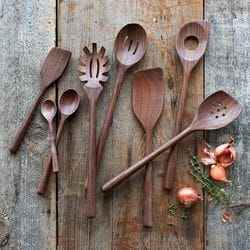 Cuillère de cuisine de luxe en bois foncé au design antique personnalisable artisanat naturel fabriqué en Inde - Product Image 2